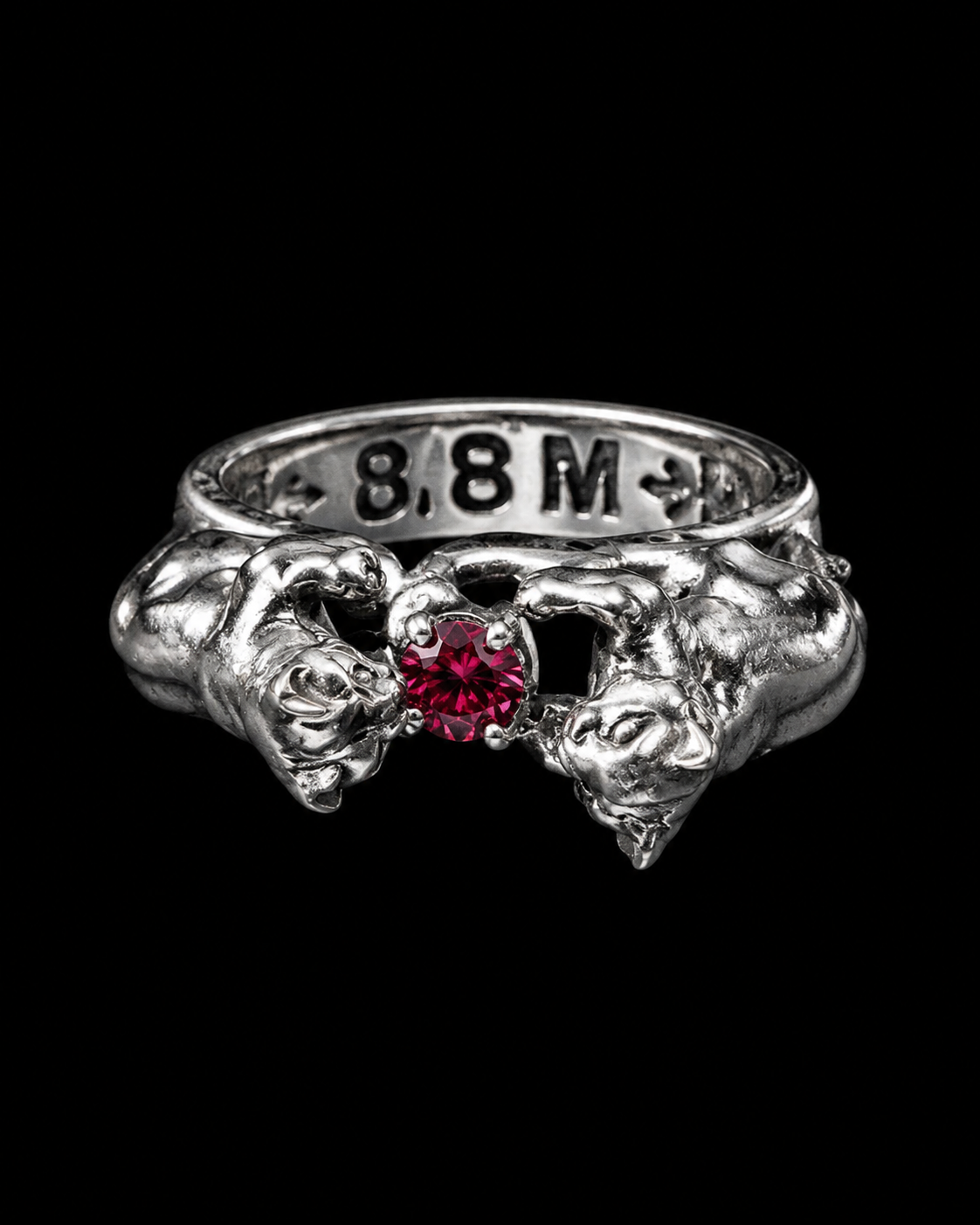 Cat ring detail